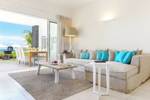 Lobby - Myra Seafront Suites & Penthouses By LOV (Cap Malheureux)