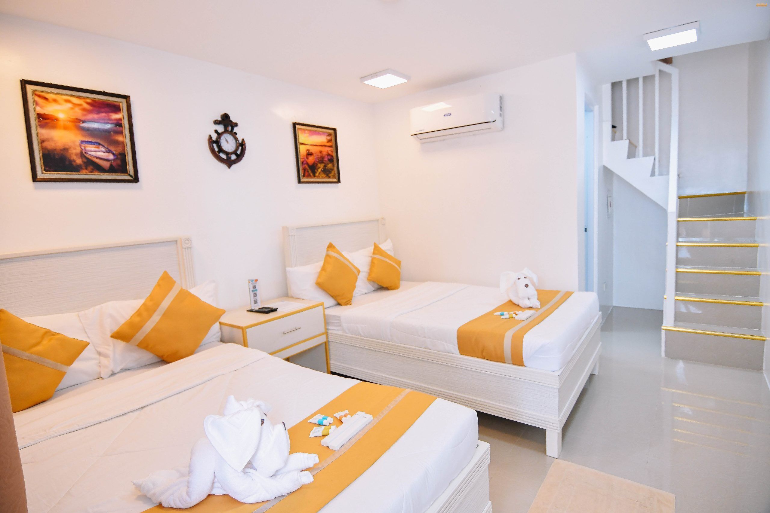 Villa superior, vista al mar