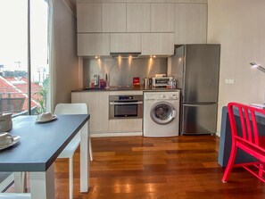 Room - ST Residences Novena (Singapore)