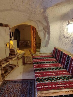 Room - Cappadocia Ennar Cave and Swimming Pool (Nevşehir)