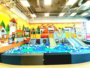 Children’s area - Lancaster Luminaire - Hoba Housing (Hà Nội)