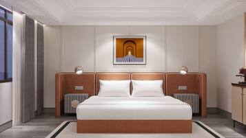 Hypo-allergenic bedding, minibar, in-room safe, desk