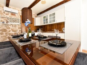 Kitchen / Dining Room - Stone villa Anita with pool by Interhome (Zemunik)
