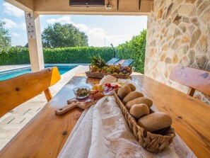 Outdoor dining - Holiday house Antonia with pool by Interhome (Zemunik)