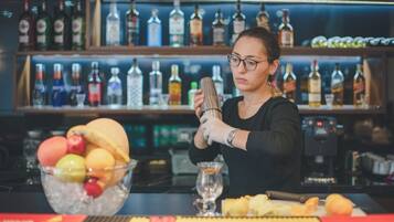 Bar (en el alojamiento)