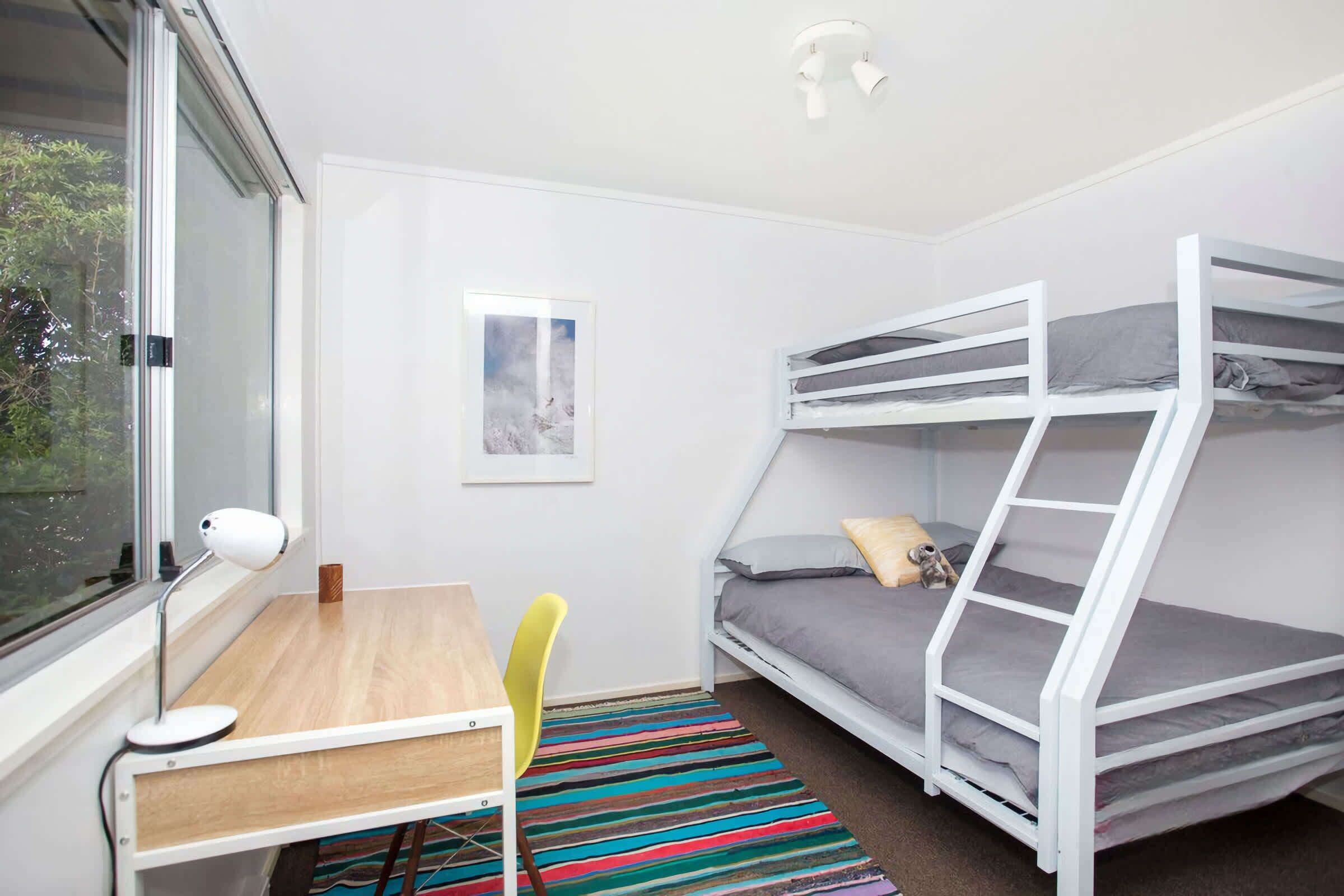 3 chambres, fer et planche à repasser, Wi-Fi, draps fournis