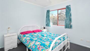 2 bedrooms, iron/ironing board