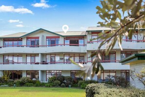 Exterior - Fathoms 19 at Mollymook (Mollymook Beach)
