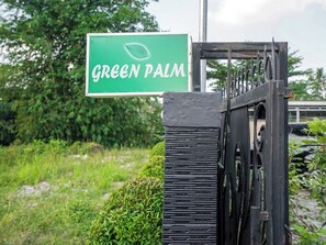 Lobby - Oyo 1266 Green Palm Kostel Syariah (Lubuklinggau)