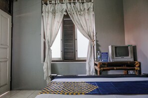 Room - Spot On 2046 Villa Hardi (Batu)