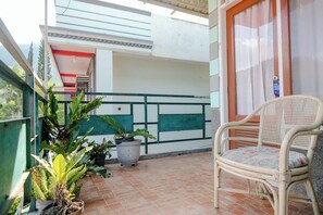 View from property - Spot On 2046 Villa Hardi (Batu)