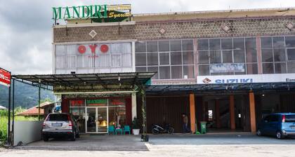 OYO 2199 Mandiri Guest House