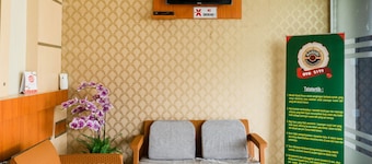 OYO 2199 Mandiri Guest House