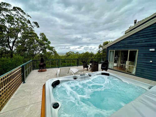 Arcadia Wilderness Retreat - spa relaxation time!