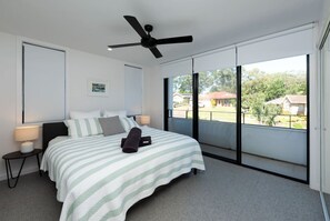 WiFi, bed sheets - Woodalla Way A | Coastal Modern Duplex (Narrawallee)