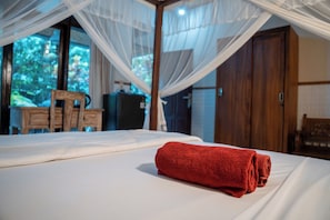 Standard Double Room, Garden View