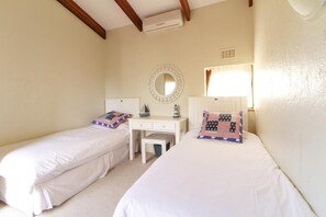 Room - Top Destinations (Southbroom)