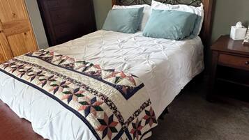 2 bedrooms, iron/ironing board, Internet, bed sheets