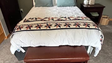 2 bedrooms, iron/ironing board, Internet, bed sheets