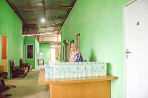 Imej tidak diklasifikasikan, 3 daripada 18, butang