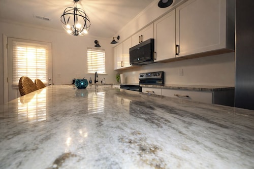 Clean & Cozy 2BR Raleigh Stay Book Your Dates Now