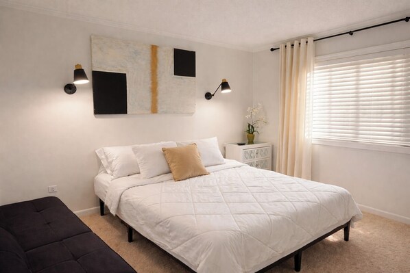 WiFi, bed sheets