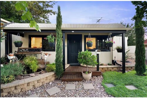 Lucky 13 Retreat - Garden View and Close to CBD