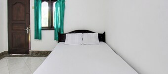 Spot On 91383 Green Forest Homestay