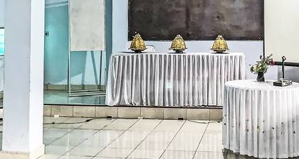 Oyo 91757 Surya Hotel