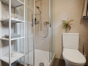 Bathroom / Wellness - Maiensäss Stafel 45, (Mutten), by Interhome (Thusis)
