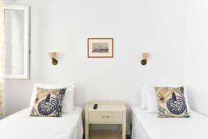 Ảnh chưa phân loại, 2 trong số 34 ảnh, nút