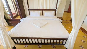 Room - The Royale Ridge (Kotagiri)
