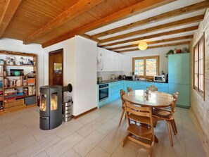 Fridge, oven, dishwasher, cookware/dishes/utensils - Chalet Albarose - Vercorin by Interhome (Vercorin)