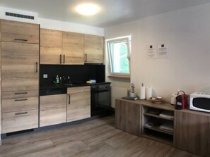 Fridge, microwave, oven, dishwasher - Eagle Apartement - Zermatt by Interhome (Zermatt)