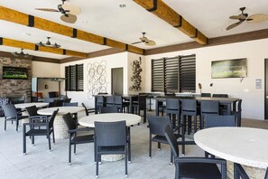 Restaurant - Solterra Resort Homes (Davenport)