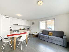 Interior - Aux Bons Matins de Gégé à 10mns de Sion by Interhome (Grimisuat)