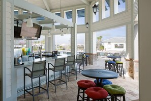 Bar (on property) - Storey Lake Resort Townhomes (Kissimmee)