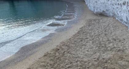Nove Milos Luxury
