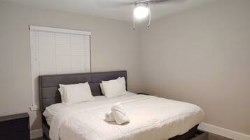 2 bedrooms, iron/ironing board, WiFi, bed sheets
