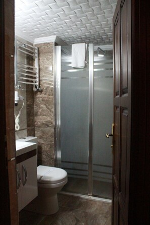 Room - Ayder Hasimoglu Otel - Eur (Çamlıhemşin)