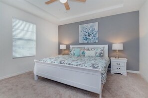 Room - Solterra Resort Townhomes (Davenport)