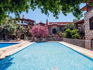 Pool - Wyndham Datca Perili Bay (Datça)