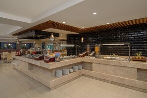 Restaurant - Delta Hotels Marriott, Dar es Salaam (Dar es Salaam)