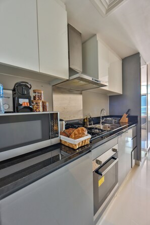Room - Winds Of The Canal By Lagom Damac Maison Prive (Dubai)