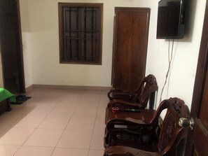 Room - Hoa Dan by Zuzu (Ho Chi Minh City)