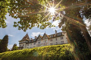 View from property - Highland Hotel (Strathpeffer)