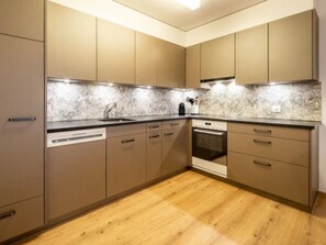 Fridge, oven, dishwasher, cookware/dishes/utensils - Val Signina 3-28 by Interhome (Laax)