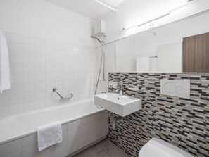 Towels - Val Signina 3-28 by Interhome (Laax)