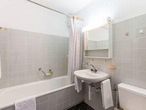 Towels - Val Signina 4-8 by Interhome (Laax)