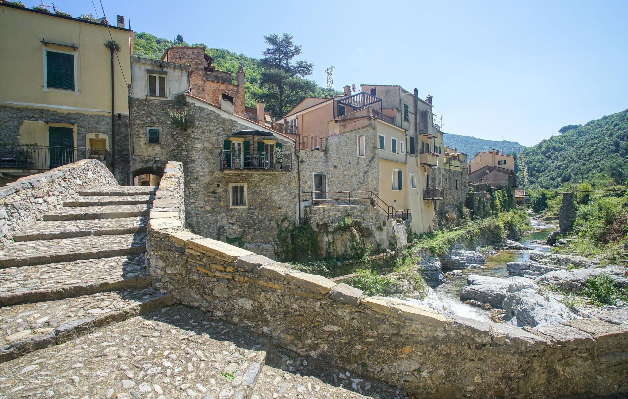 Esterni